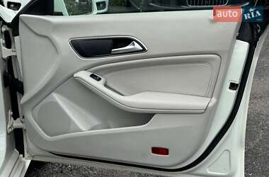 Седан Mercedes-Benz CLA-Class 2015 в 