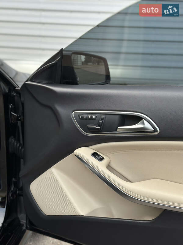 Седан Mercedes-Benz CLA-Class 2015 в Днепре