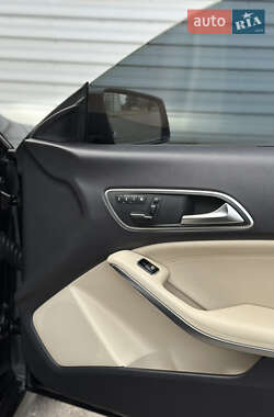 Седан Mercedes-Benz CLA-Class 2015 в 