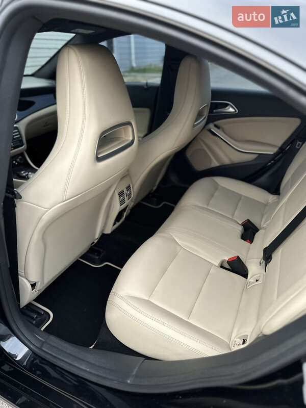 Седан Mercedes-Benz CLA-Class 2015 в Днепре