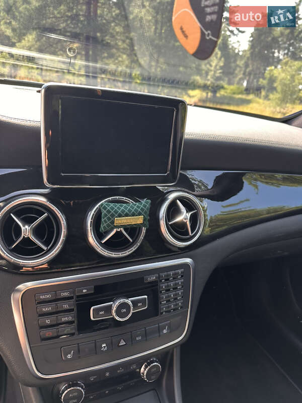 Седан Mercedes-Benz CLA-Class 2014 в Киеве