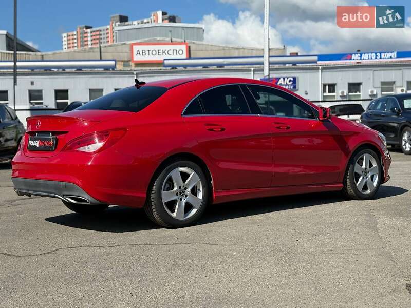 Седан Mercedes-Benz CLA-Class 2018 в Киеве