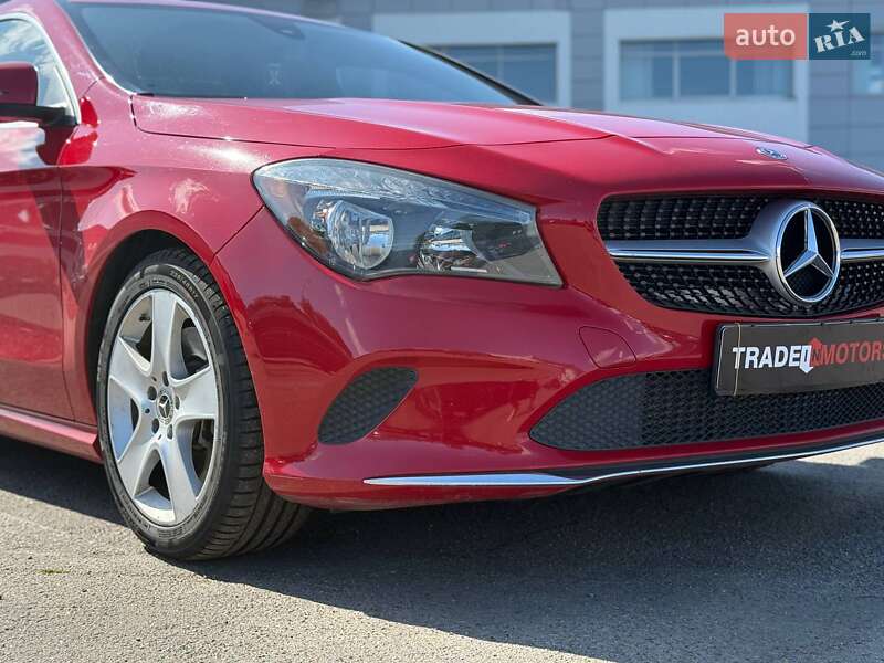 Седан Mercedes-Benz CLA-Class 2018 в Киеве