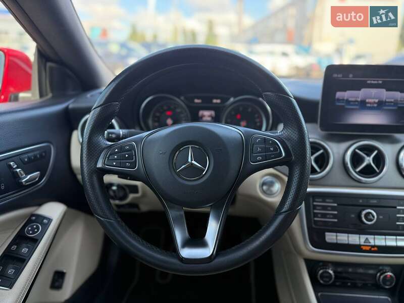 Седан Mercedes-Benz CLA-Class 2018 в Киеве