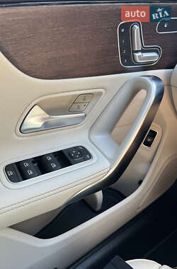 Седан Mercedes-Benz CLA-Class 2019 в 