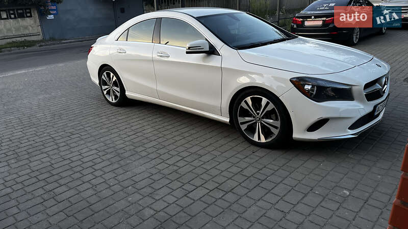 Седан Mercedes-Benz CLA-Class 2018 в Луцке