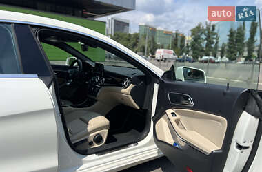 Седан Mercedes-Benz CLA-Class 2015 в 