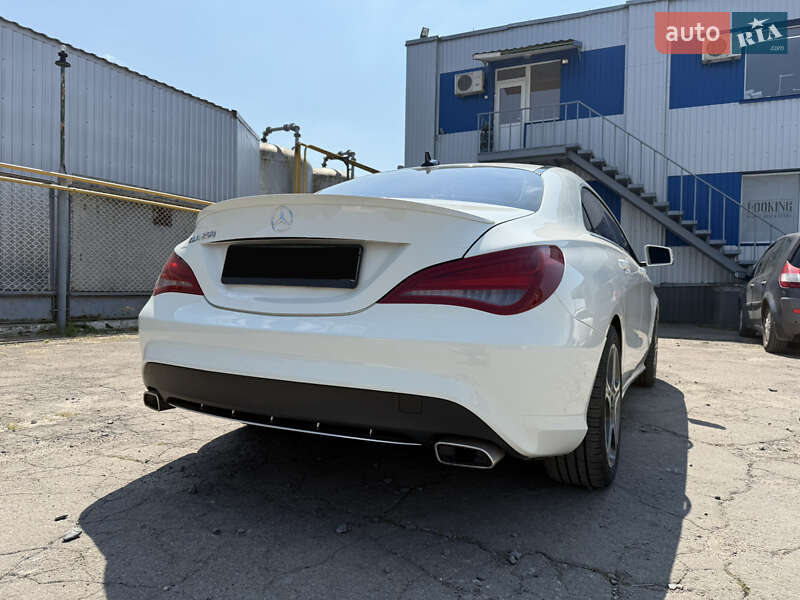Седан Mercedes-Benz CLA-Class 2013 в Ровно