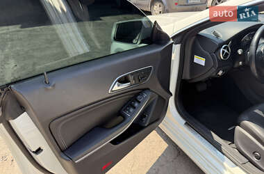 Седан Mercedes-Benz CLA-Class 2013 в 