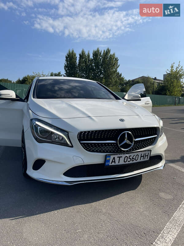 Седан Mercedes-Benz CLA-Class 2017 в Ивано-Франковске