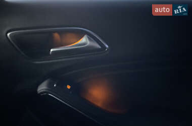 Седан Mercedes-Benz CLA-Class 2019 в 