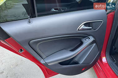 Седан Mercedes-Benz CLA-Class 2017 в 