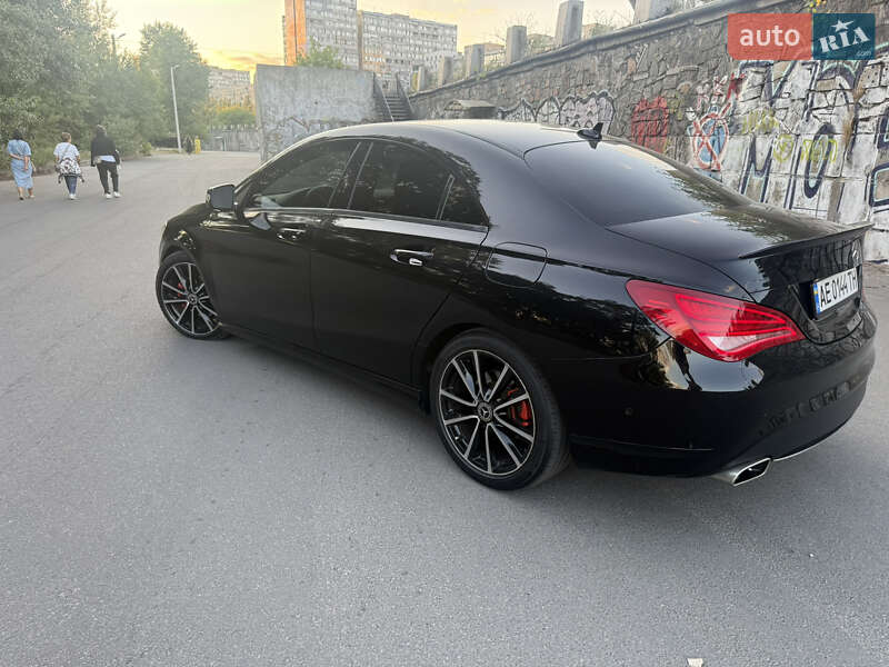 Седан Mercedes-Benz CLA-Class 2013 в Днепре