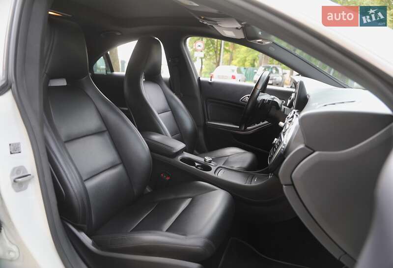 Седан Mercedes-Benz CLA-Class 2014 в Харькове