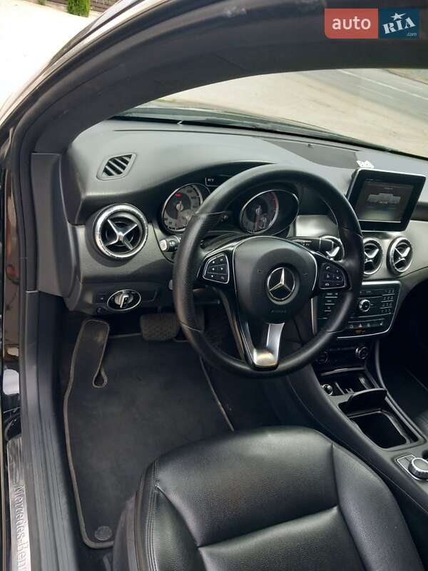 Седан Mercedes-Benz CLA-Class 2015 в Ивано-Франковске