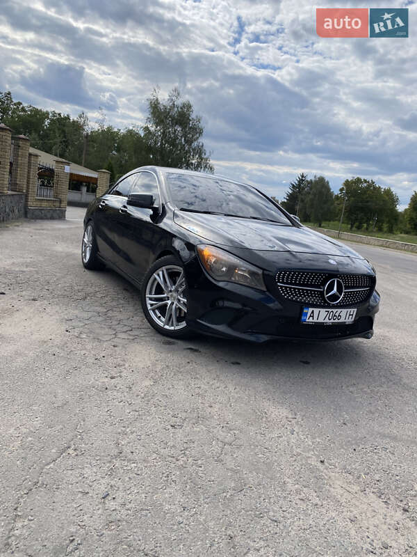 Седан Mercedes-Benz CLA-Class 2014 в Тростянце