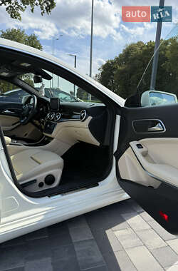 Седан Mercedes-Benz CLA-Class 2016 в 