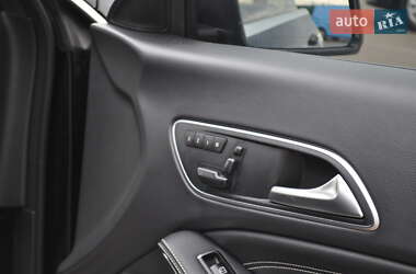 Седан Mercedes-Benz CLA-Class 2015 в 