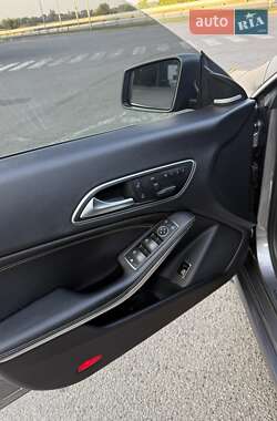 Седан Mercedes-Benz CLA-Class 2014 в 