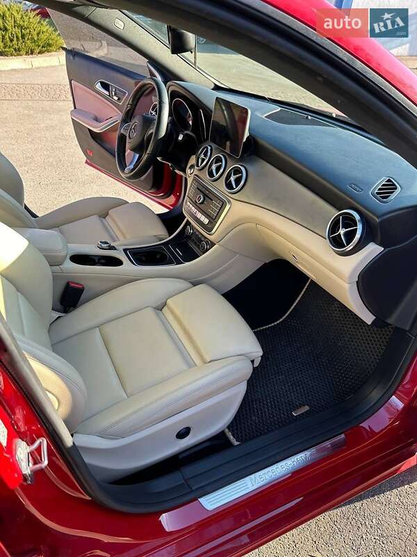 Седан Mercedes-Benz CLA-Class 2018 в Львове фото 7 Седан Mercedes-Benz CLA-Class 2018 в Львове