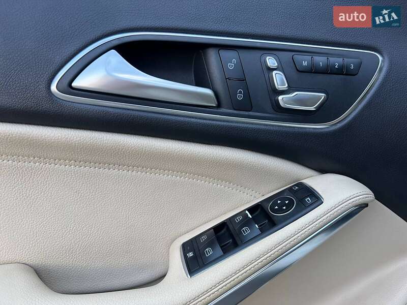 Седан Mercedes-Benz CLA-Class 2017 в Хмельницком