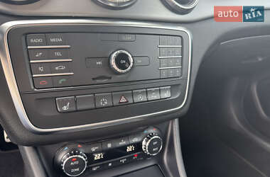 Седан Mercedes-Benz CLA-Class 2015 в 