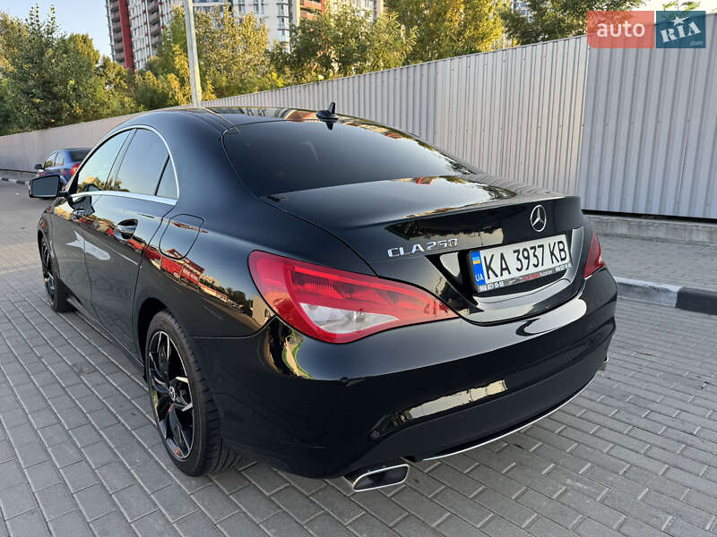 Седан Mercedes-Benz CLA-Class 2015 в Киеве