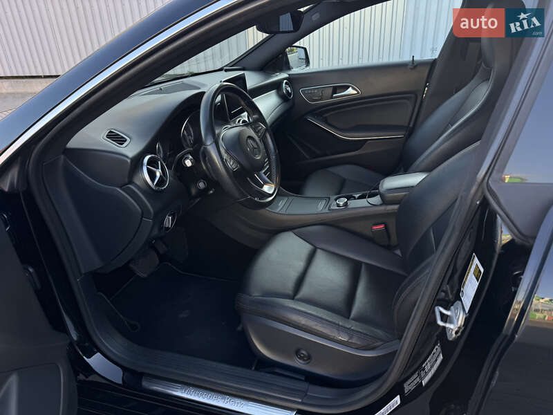 Седан Mercedes-Benz CLA-Class 2015 в Киеве