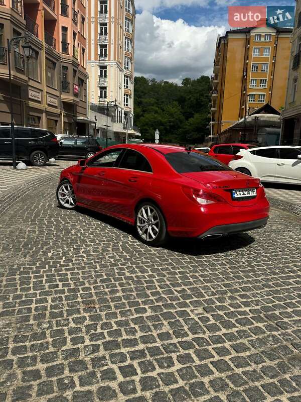 Седан Mercedes-Benz CLA-Class 2017 в Киеве