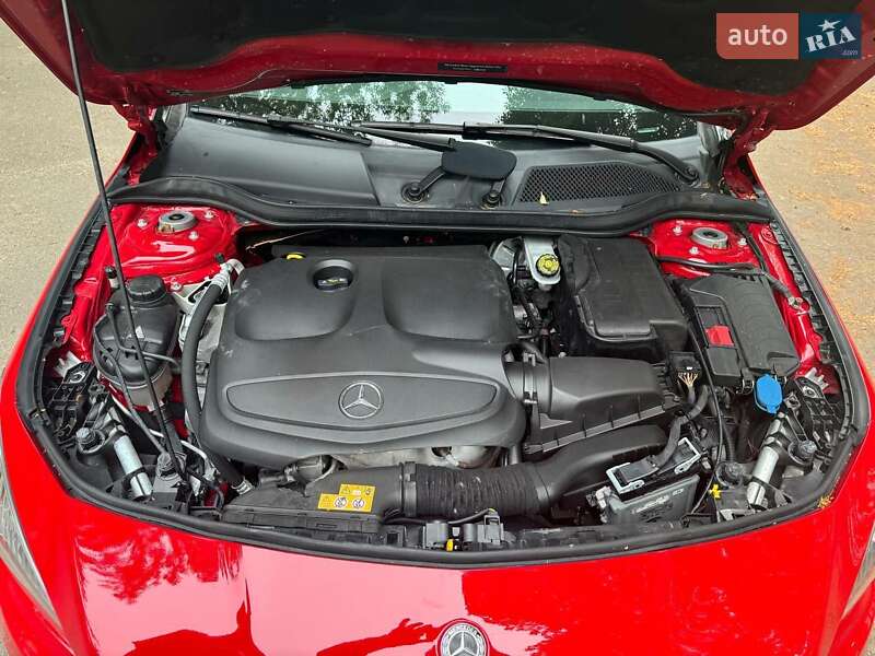 Седан Mercedes-Benz CLA-Class 2017 в Киеве