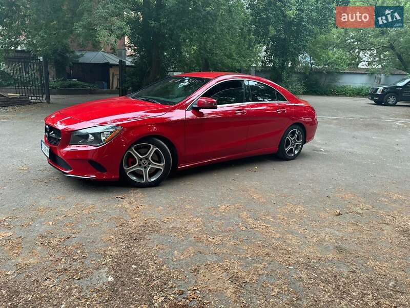 Седан Mercedes-Benz CLA-Class 2017 в Киеве