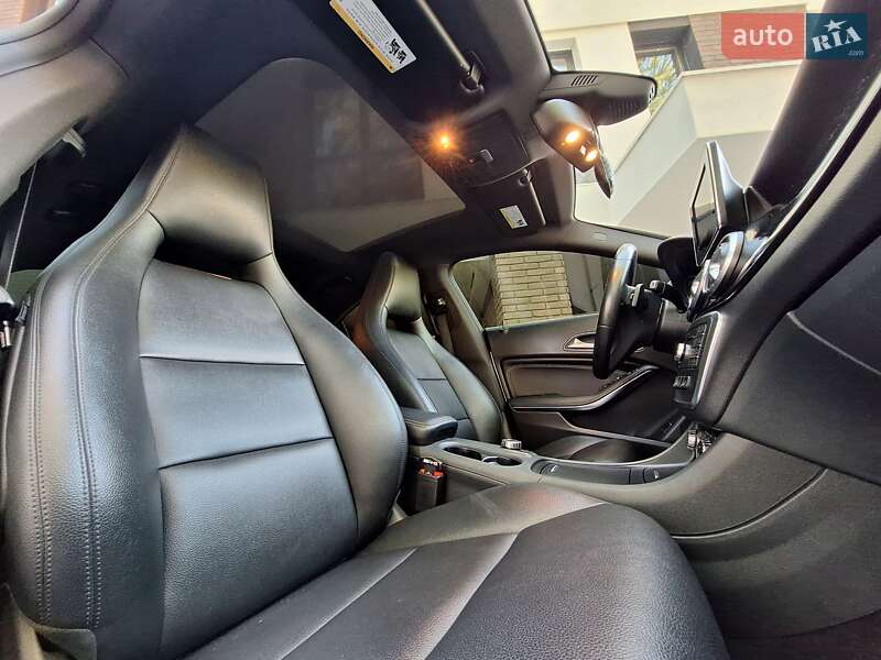 Седан Mercedes-Benz CLA-Class 2015 в Черновцах фото 26 Седан Mercedes-Benz CLA-Class 2015 в Черновцах