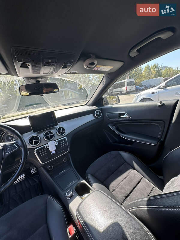 Седан Mercedes-Benz CLA-Class 2014 в Киеве фото 31 Седан Mercedes-Benz CLA-Class 2014 в Киеве