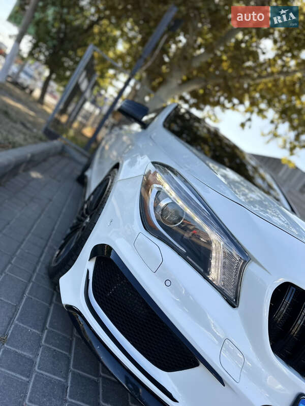 Седан Mercedes-Benz CLA-Class 2014 в Дніпрі