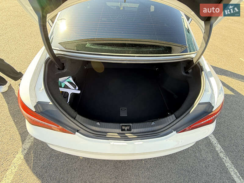 Седан Mercedes-Benz CLA-Class 2018 в Луцке фото 7 Седан Mercedes-Benz CLA-Class 2018 в Луцке