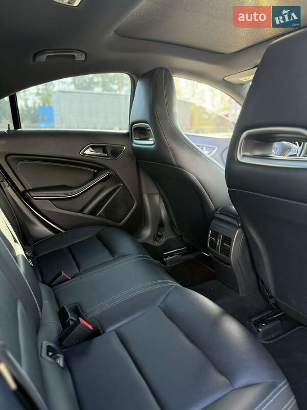 Седан Mercedes-Benz CLA-Class 2018 в Луцке фото 17 Седан Mercedes-Benz CLA-Class 2018 в Луцке
