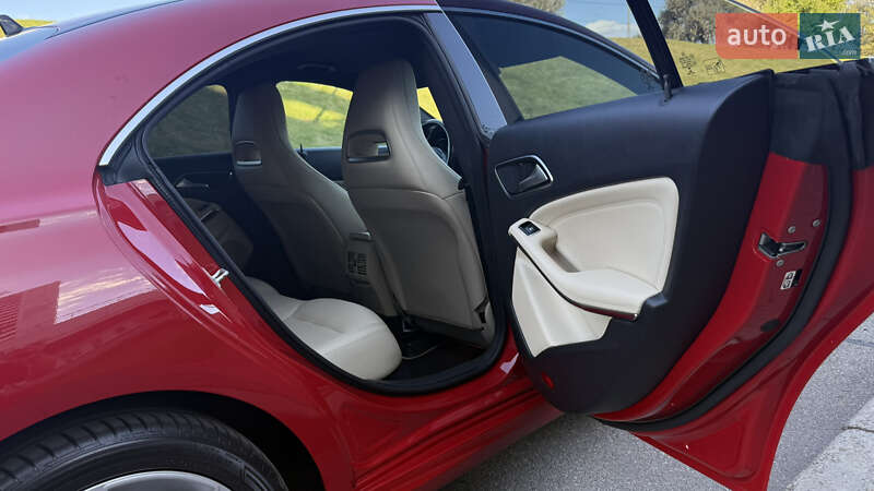 Седан Mercedes-Benz CLA-Class 2015 в Києві