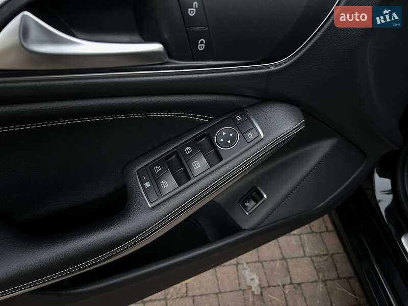 Седан Mercedes-Benz CLA-Class 2013 в Киеве