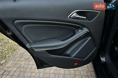 Седан Mercedes-Benz CLA-Class 2013 в 