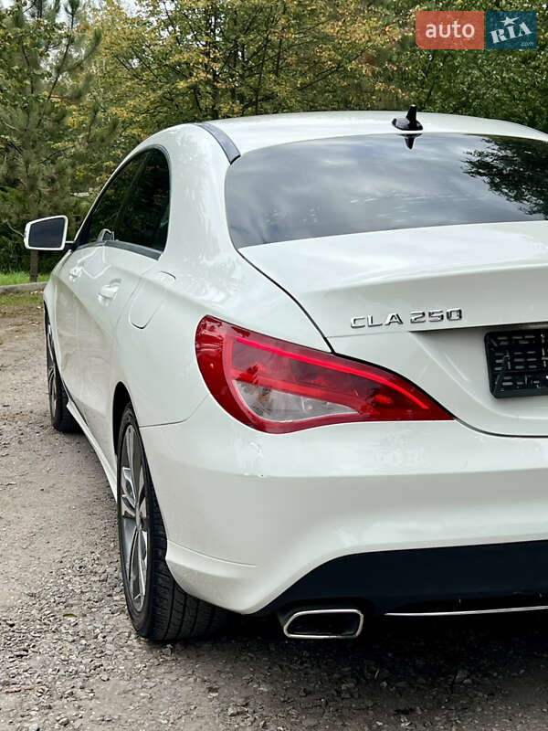 Седан Mercedes-Benz CLA-Class 2015 в Валках