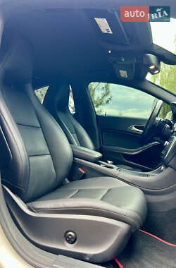 Седан Mercedes-Benz CLA-Class 2015 в 