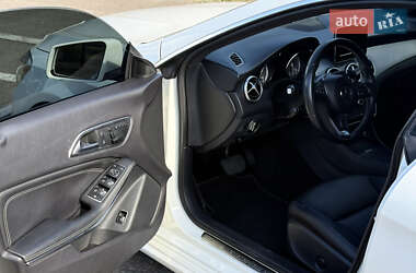 Седан Mercedes-Benz CLA-Class 2015 в 