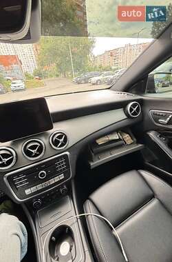 Седан Mercedes-Benz CLA-Class 2018 в 