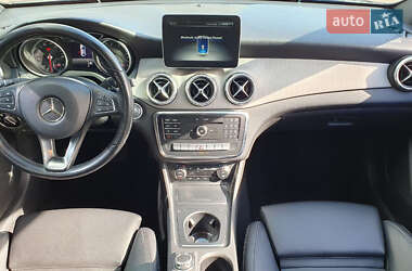 Седан Mercedes-Benz CLA-Class 2018 в 