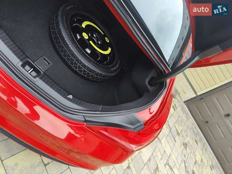 Седан Mercedes-Benz CLA-Class 2015 в Тернополе