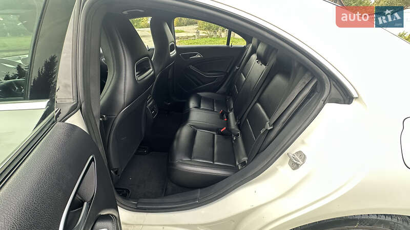 Седан Mercedes-Benz CLA-Class 2014 в Дубно