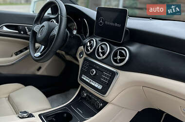 Седан Mercedes-Benz CLA-Class 2019 в 