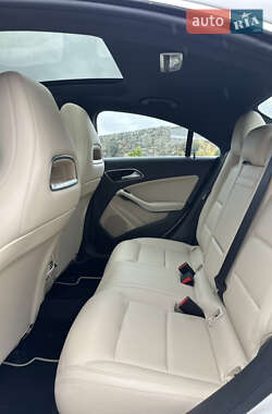 Седан Mercedes-Benz CLA-Class 2019 в 