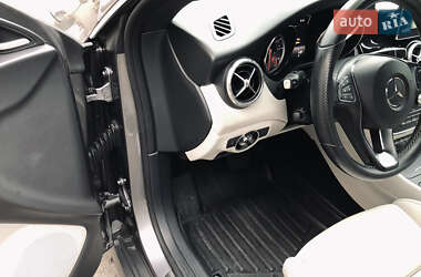 Седан Mercedes-Benz CLA-Class 2016 в 