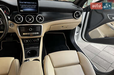 Седан Mercedes-Benz CLA-Class 2018 в 